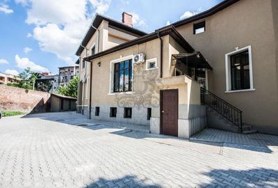 Casă cu 8 camere cu Canalizare în Mărășești - 3