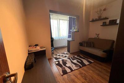 Apartament cu 3 camere decomandat în Central - 6