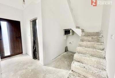 Duplex cu 4 camere cu Canalizare în Moșnița Nouă - 11