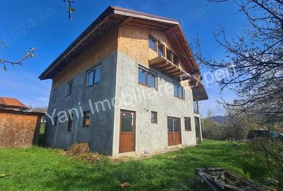 Casa de vacan?a de vanzare in comuna Corbi, sat Poienarei, jude? Arge?. - 17