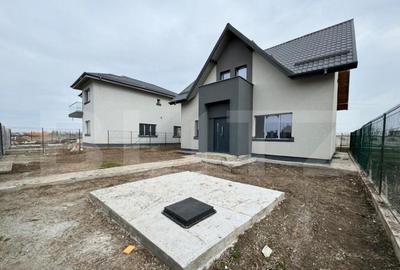 Casa semi-finisata P + M, 110 mp utili, teren 339 mp, Piel - 13