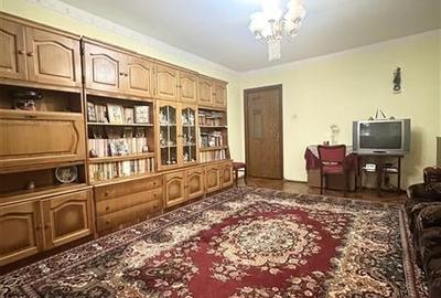 Casă individuală cu 10 camere cu Canalizare în Faleza Nord - 2