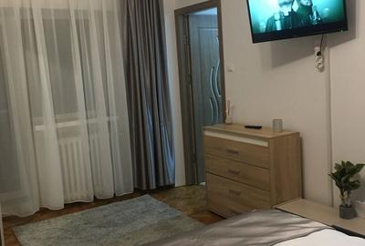 Garsonieră decomandată în Central