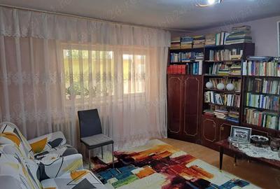 Apartament 3 camere, Boto?ani, langa Poli?ie