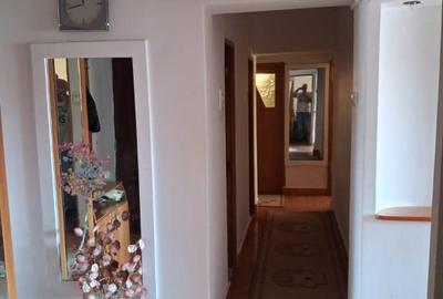 Apartament 3 camere situat in centrul Targu Jiului - 7