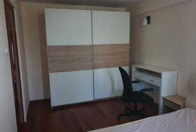 Apartament cu 2 camere semidecomandat în Podu Roș - 2