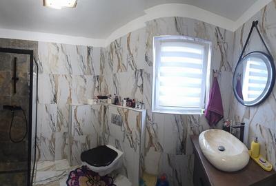 Apartament cu 3 camere semidecomandat în Central - 16