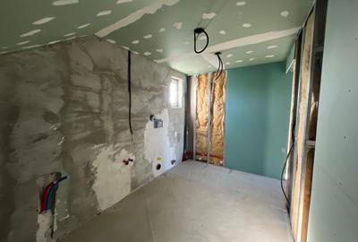 Casă cu 4 camere cu Teren 500 Mp în Central - 3