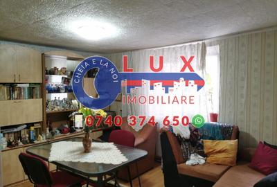 Casă cu 5 camere cu Teren 1200 Mp în Babadag - 4
