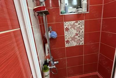 Apartament cu 2 camere nedecomandat în Micro 6 - 2