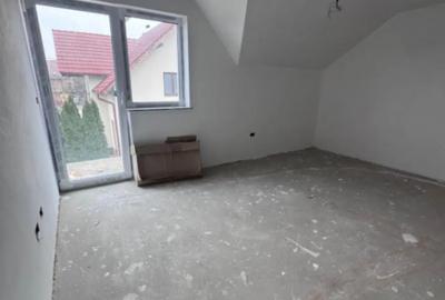 Casă cu 7 camere cu Teren 150 Mp în Rădăuți - 2