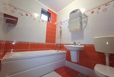 Apartament cu 2 camere decomandat în Cetate