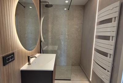 Apartament cu 2 camere decomandat în Tractorul - 17