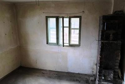 Casă cu 2 camere cu Teren 400 Mp în Corbi - 4