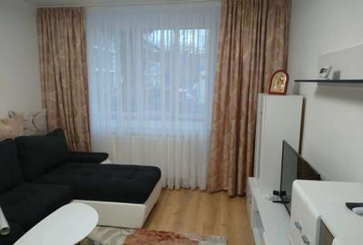 Garsonieră decomandată în Soarelui