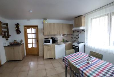 Casă cu 4 camere în Lepșa - 6