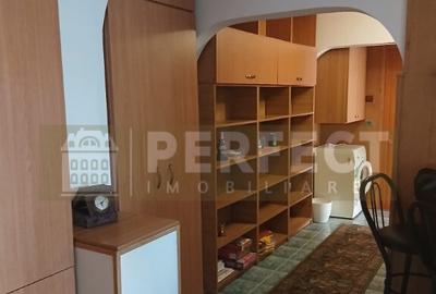 Zona PALTINIS, 58mp, 3 camere , AN 1986!! Pret 71000 euro!! Zona PALTINIS, 58mp, 3 camere , AN 1986!! Pret 71000 euro!! - 3