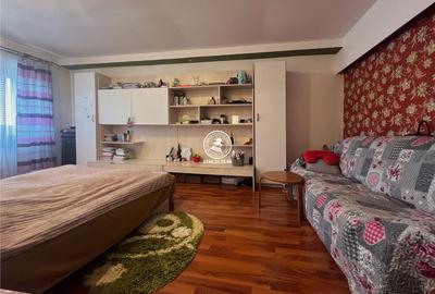 Apartament rar pe piata, cu 3 camere in Nicolina - 1