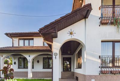 Casă cu 6 camere cu Teren 500 Mp în Central