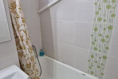 Apartament cu 2 camere decomandat în Torontalului