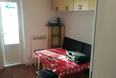 Proprietar apartament 2 camere Decomandat et.3 _Gura Leului-Fabrica - 2