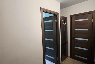 Apartament cu 3 camere semidecomandat, mobilat în Dâmbovița - 6