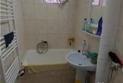 Apartament cu 3 camere semidecomandat în Central - 4