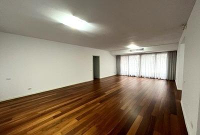 Apartament cu 3 camere decomandat, mobilat în Kiseleff