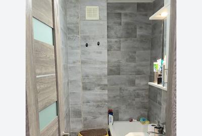 Garsoniera Decomandata cu balcon  Inel 2 - 1