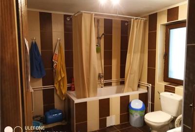 Casă cu 6 camere cu Teren 970 Mp în Pojorâta - 1