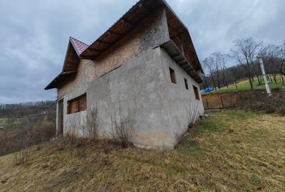 Casă cu 4 camere cu Teren 350 Mp în Măgura - 3