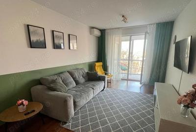 Apartament cu 3 camere decomandat, mobilat în Apărătorii Patriei