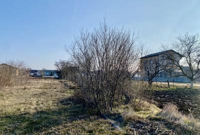 Teren priveliste deschisa, cu utilitati, zona retrasa, langa lac si padure - 5