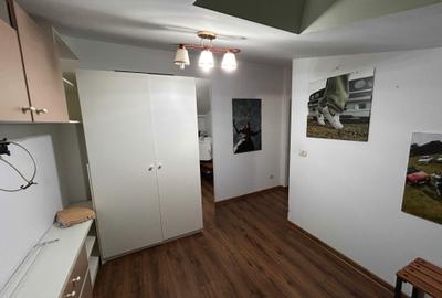 Apartament cu 3 camere decomandat în Valea Adâncă - 4