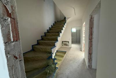 Casă individuală cu 4 camere cu Teren 220 Mp în Prelungirea Ghencea - 17