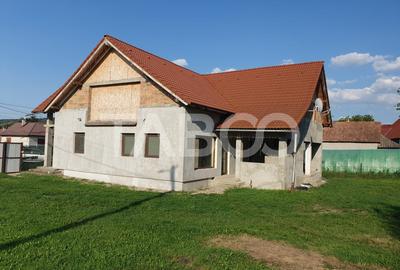 Casa 5 camere 197mp utili situata la 27km de Fagaras si 65km de Brasov - 14
