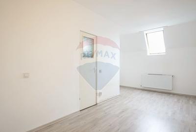 CENTRAL - Cladire birouri DE INCHIRIAT - 17