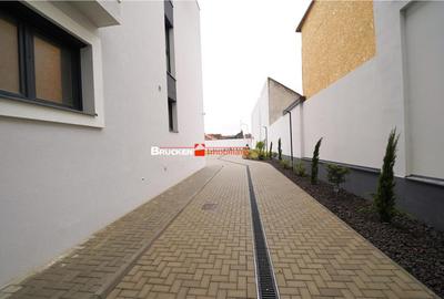 Apartament cu 2 camere semidecomandat în Central - 12