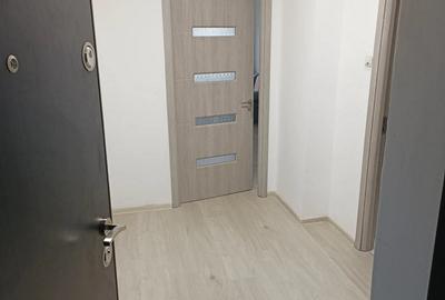 Apartament cu 3 camere semidecomandat în Tei - 7