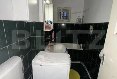 Apartament cu 4 camere semidecomandat, mobilat în Central - 1