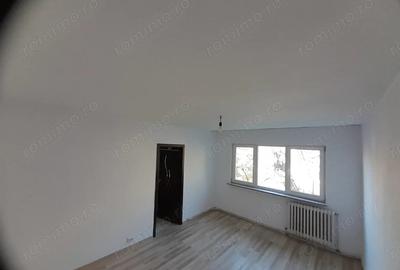 Apartament cu 3 camere semidecomandat în Mircea cel Bătrân - 4