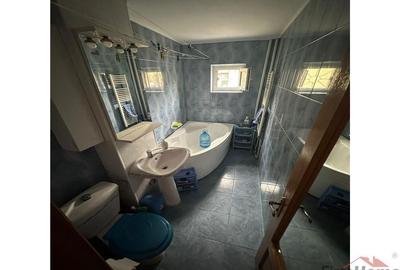 Apartament cu 3 camere decomandat, mobilat în Est - 11