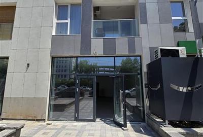 Spațiu comercial, 83 mp în Eroii Revoluției