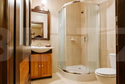 Casă cu 7 camere cu Teren 3000 Mp în Central - 15