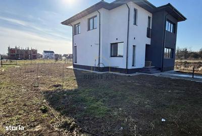 Casă cu 5 camere cu Teren 560 Mp în Tărtășești - 19