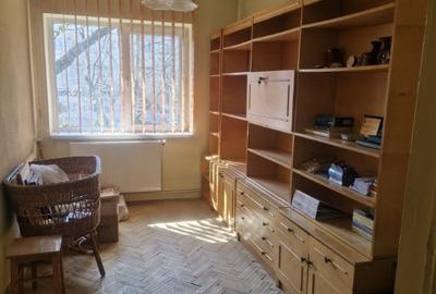 Apartament cu 3 camere decomandat în Obor - 6