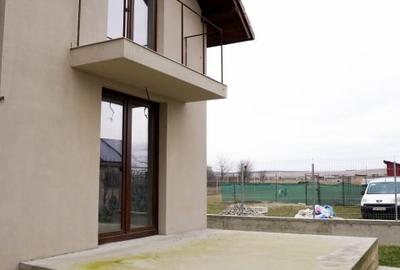 Casă individuală cu 4 camere cu Canalizare în Central - 5