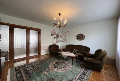 Vilă spațioasă 6 camere în centrul Lugoj – teren 471 mp, garaj - 16