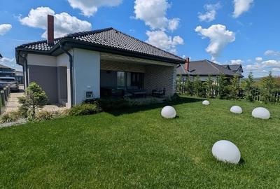 Casă cu 4 camere semidecomandat cu Teren 500 Mp în Jucu - 1