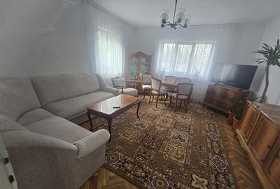 Apartament cu 3 camere decomandat, mobilat în Exterior Est - 1